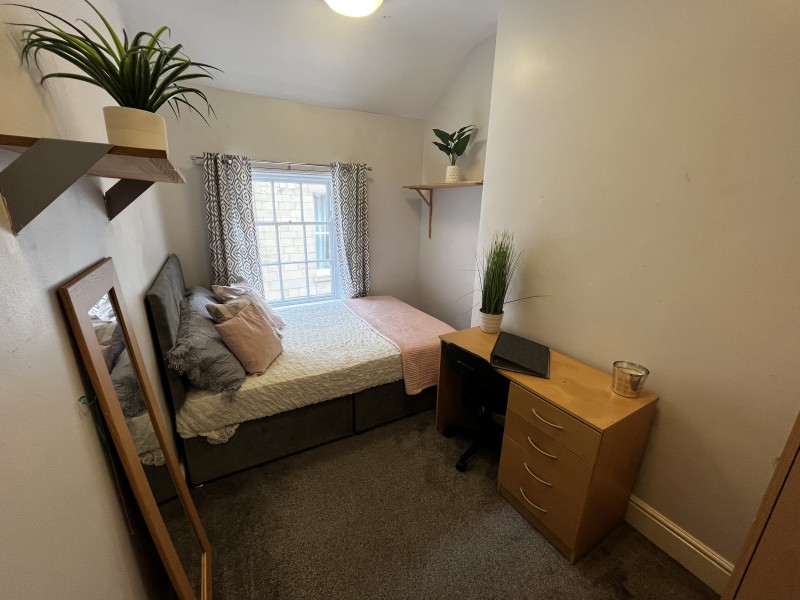 Photo of Ridgeway Cottage, LS6 2EF