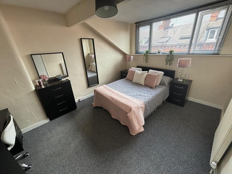 Photo of 1 Granby Place, LS6 3BD