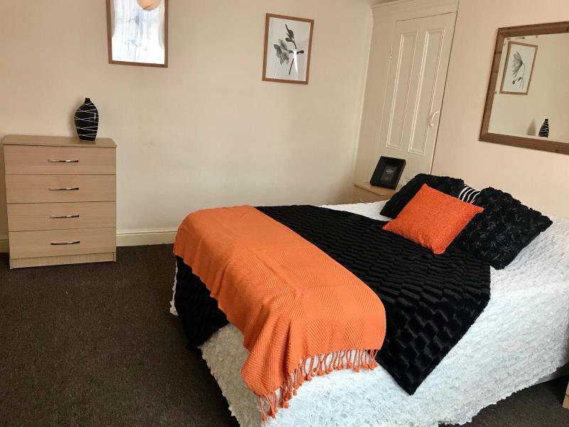 Photo of 8 Edinburgh Terrace, LS12 3RH