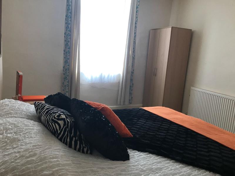 Photo of 8 Edinburgh Terrace, LS12 3RH