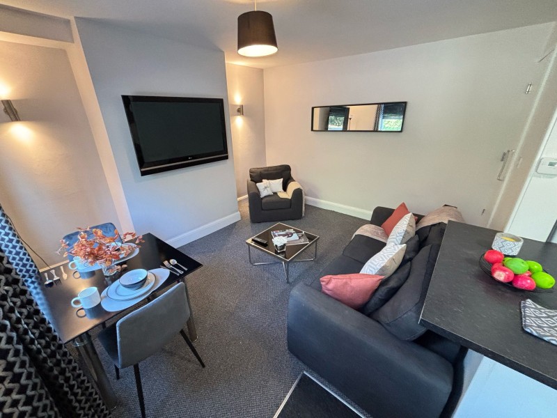 Photo of 14 Station Parade, LS5 3HG