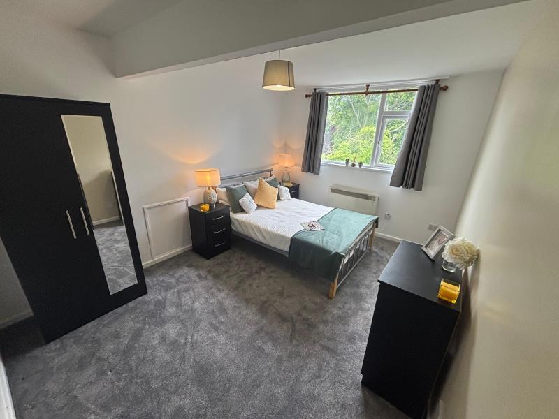 Photo of F1 - 9 North Grange Road   LS6 2BR