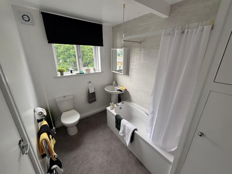 Photo of F1 - 9 North Grange Road   LS6 2BR