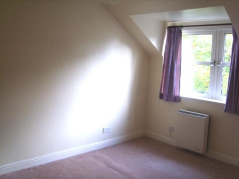 Photo of 12 Ghyll Lodge, BD16 1NH