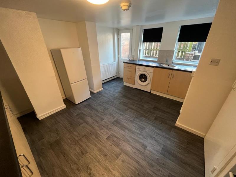 Photo of 35 Longroyd Grove, LS11 5HF