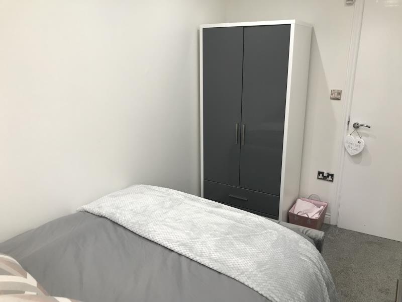 Photo of 84 Carisbrooke Road, LS16 5RX