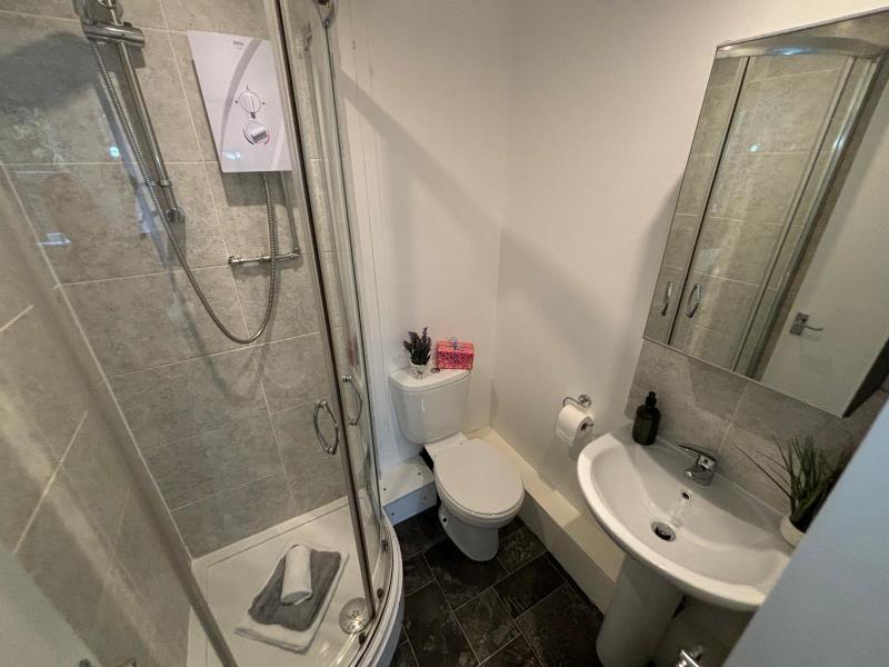 Photo of Room A, F6 - 9 North Grange Road, LS6 2BR