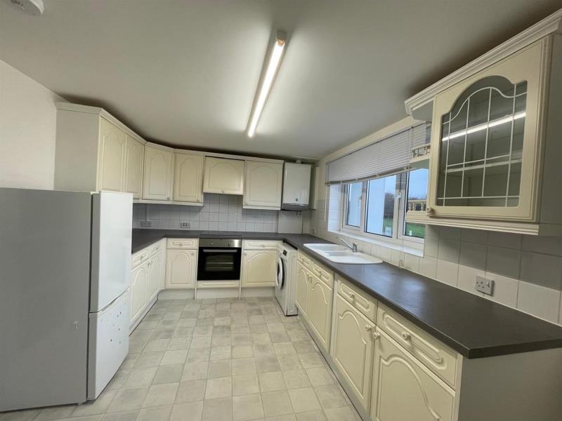 Photo of 138 Scholes Park Road, YO12 6RA
