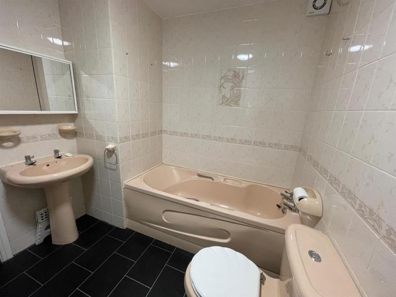 Photo of 138 Scholes Park Road, YO12 6RA