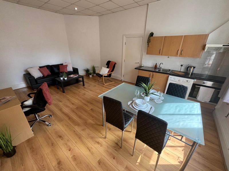 10 Ridgeway House, LS6 2DZ