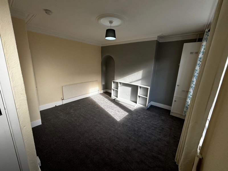 Photo of 27 Longroyd Grove, LS11 5HF