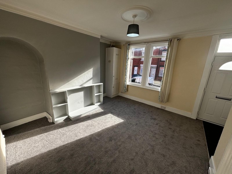 Photo of 27 Longroyd Grove, LS11 5HF
