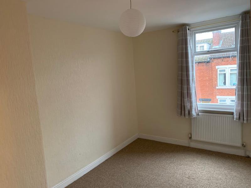 Photo of 29 Longroyd Grove, LS11 5HF