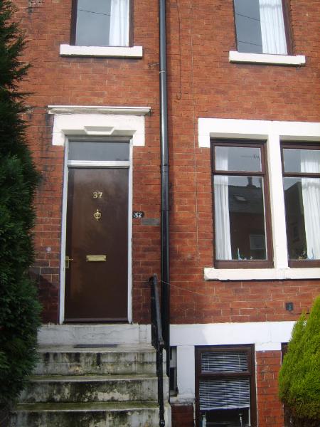 Photo of 37 Longroyd Grove, LS11 5HF