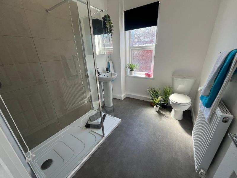 Photo of 4 Granby Grove, LS6 3BE