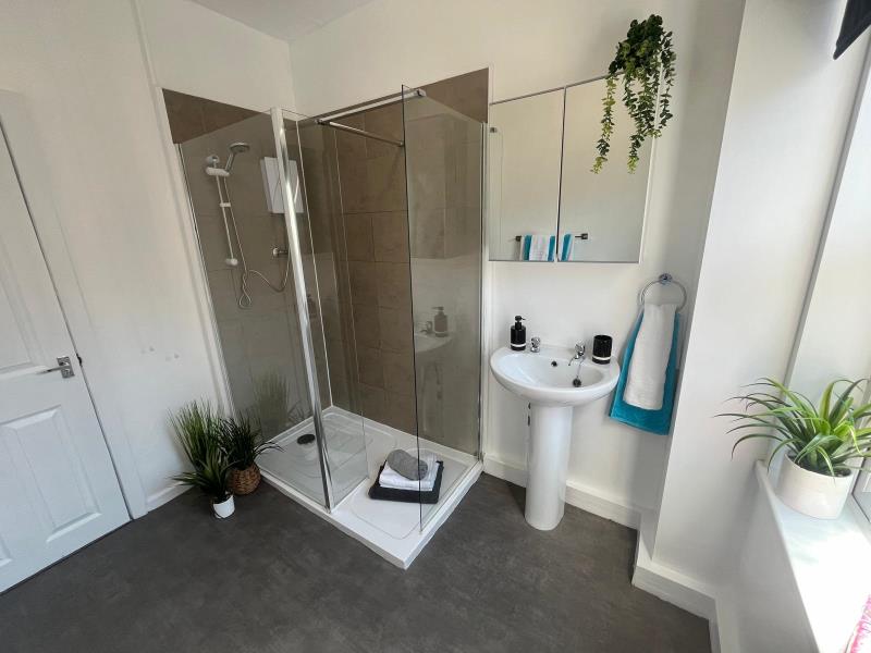 Photo of 4 Granby Grove, LS6 3BE