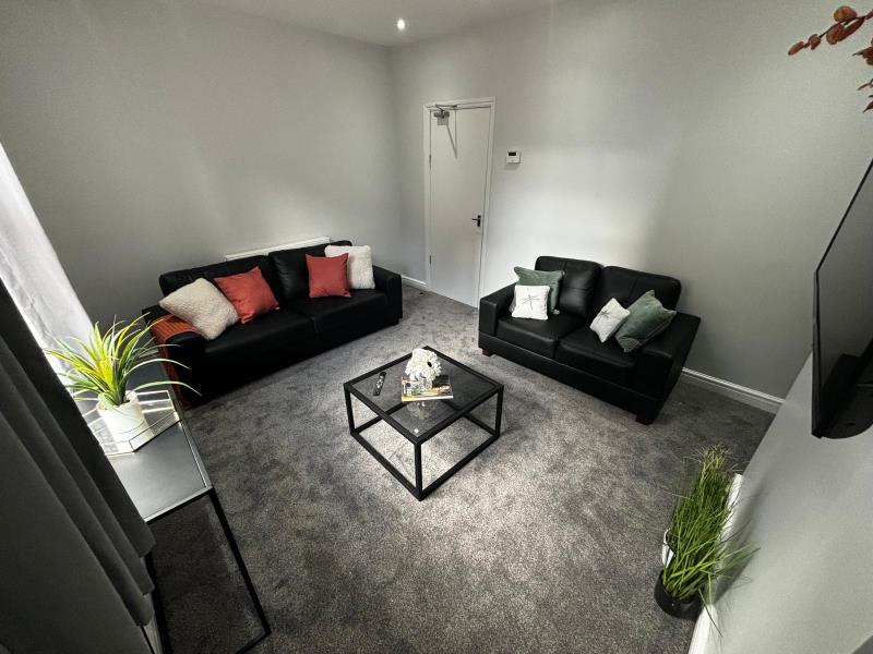 Photo of 2 Granby Grove, LS6 3BE