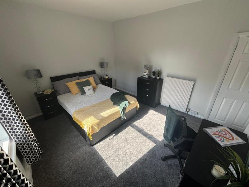 Photo of 2 Granby Grove, LS6 3BE