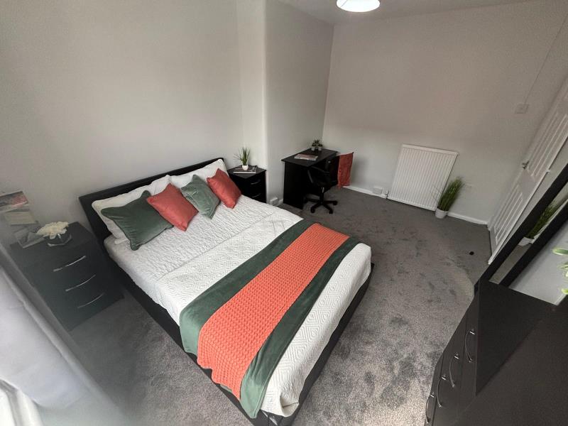 Photo of 2 Granby Grove, LS6 3BE