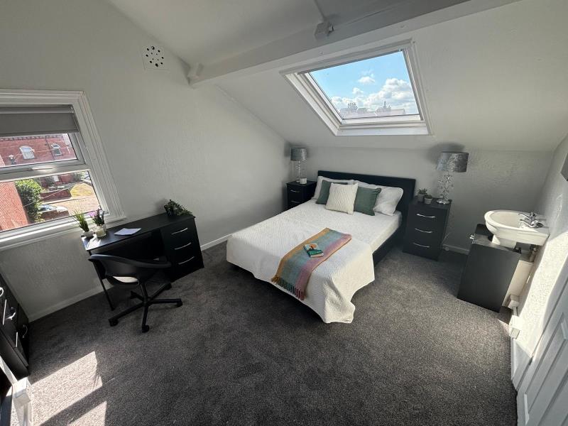 Photo of 2 Granby Grove, LS6 3BE