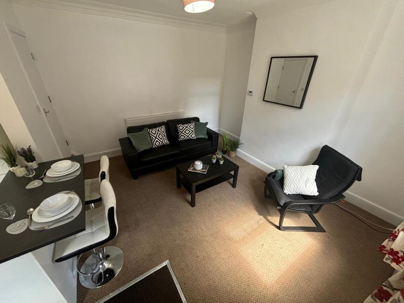 Photo of 9 Glebe Avenue, LS5 3HN