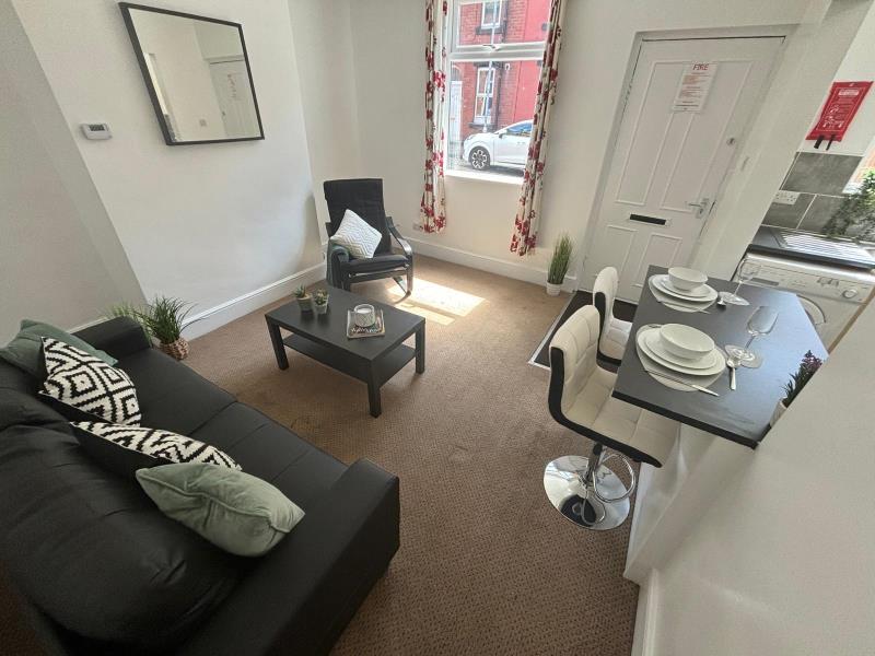 Photo of 9 Glebe Avenue, LS5 3HN
