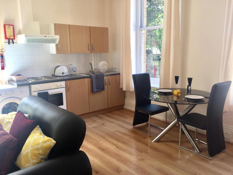 Photo of 5 Ridgeway House, LS6 2DZ