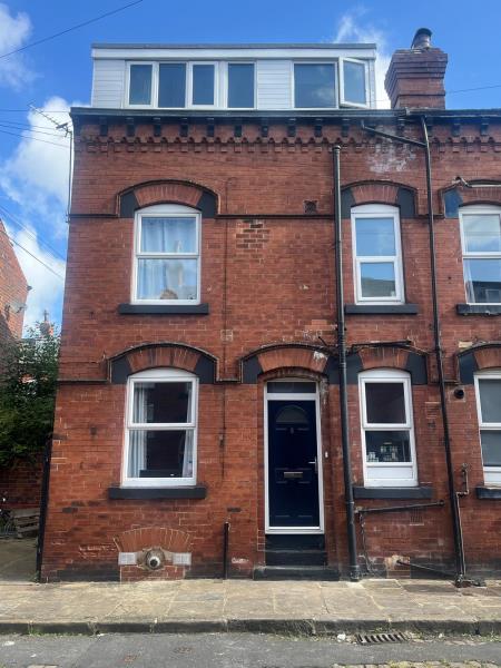 Photo of 8 Granby Place, LS6 3BD