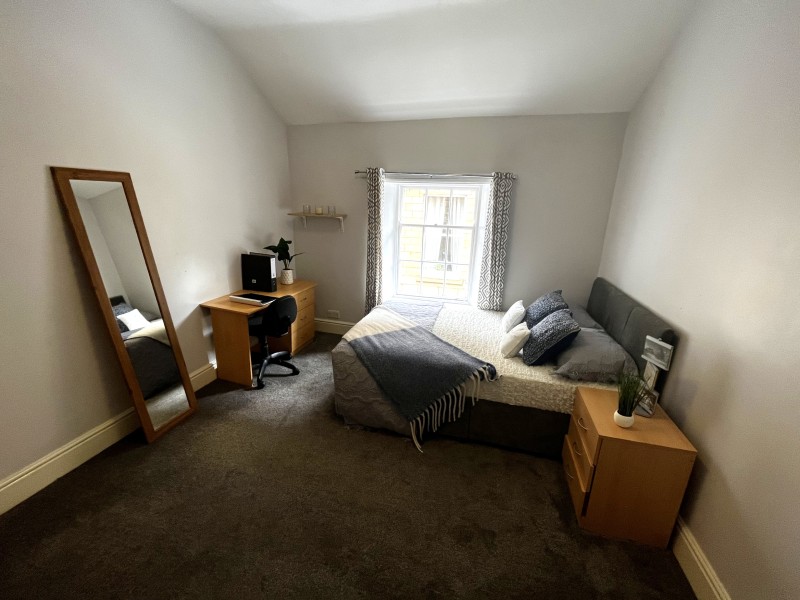 Photo of Ridgeway Cottage, LS6 2EF