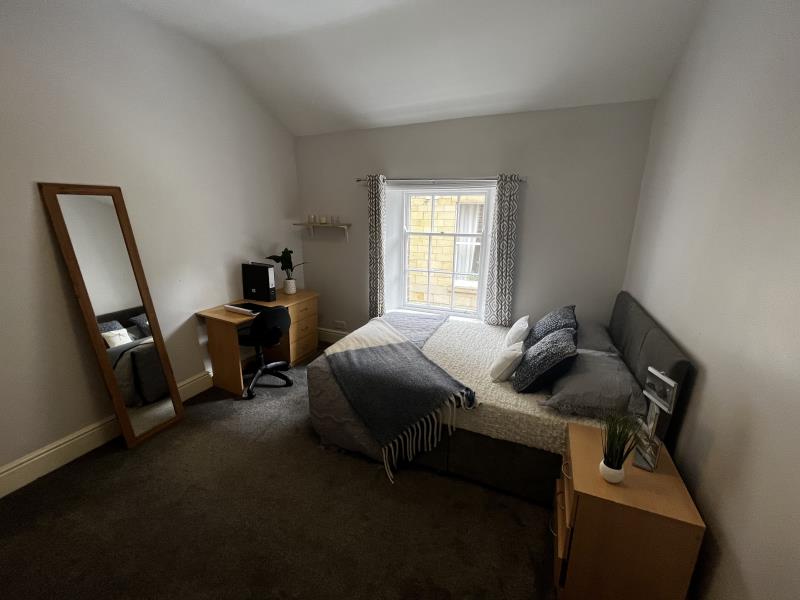 Photo of Ridgeway Cottage, LS6 2EF